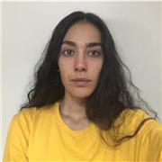 Ayudo a los niños a hacer los deberes y les puedo explicar práctica y teoría de la asignatura de lengua. También algo de historia